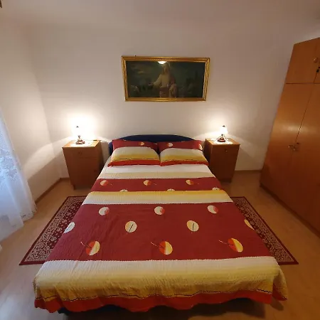 Apartment Zoric With No Air Conditioning Baska (Krk)